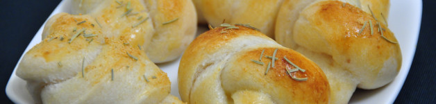 Homemade garlic knots