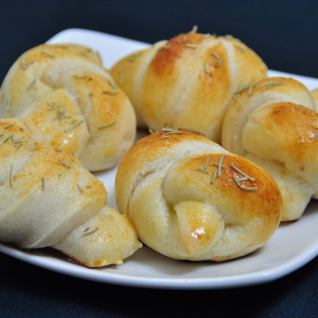 Homemade garlic knots