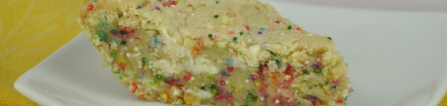 White Chocolate Confetti Cookie Pie