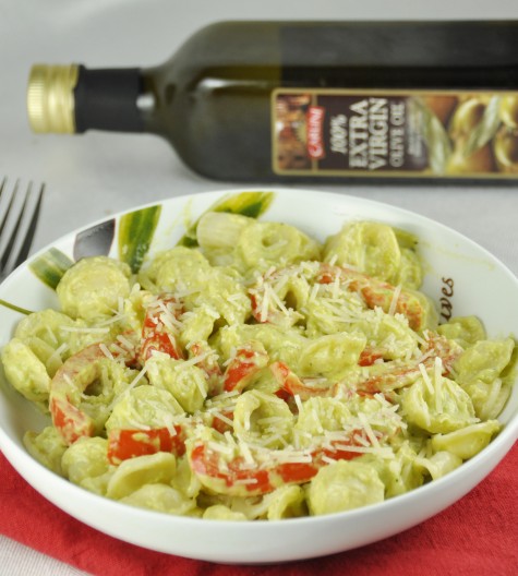 Red Pepper Pasta with Avocado Cream Sauce