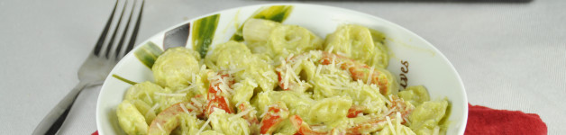 Red Pepper Pasta with Avocado Cream Sauce