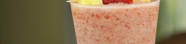 Strawberry Pineapple Smoothie Recipe (Dairy Free)