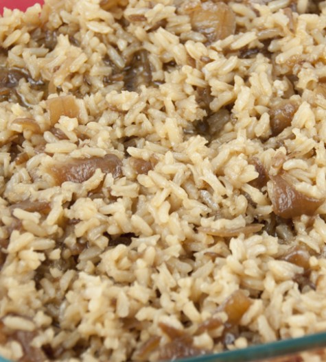 French Onion Soup Rice takes only four ingredients to make and tastes delicious as a side dish.