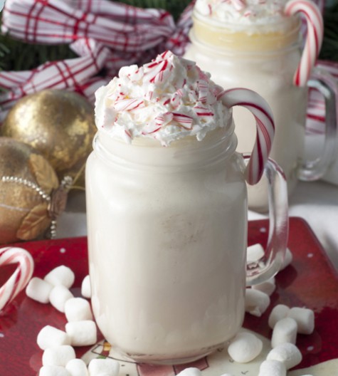 This recipe for creamy Crock Pot or Slow Cooker Snow Flake White Hot Chocolate is easy to make with only four ingredients! Great for Christmas parties!