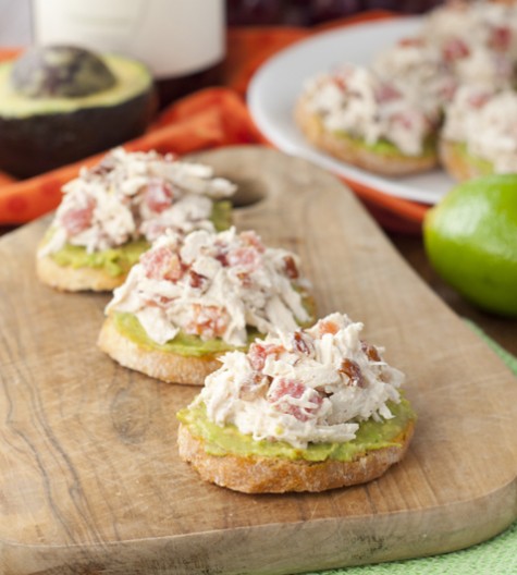 Avocado Chicken Salad Crostini is a quick and healthy appetizer recipe perfect for parties, showers and spring entertaining!