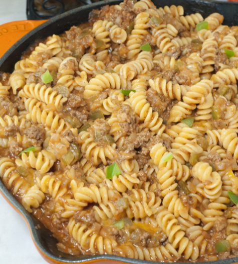 Sloppy Joe Macaroni and Cheese recipe is an easy family-friendly meal made in under 30 minutes for pure comfort food everyone will go crazy for!