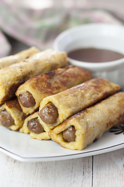 Mini French Toast Sausage Roll-Ups | Wishes and Dishes