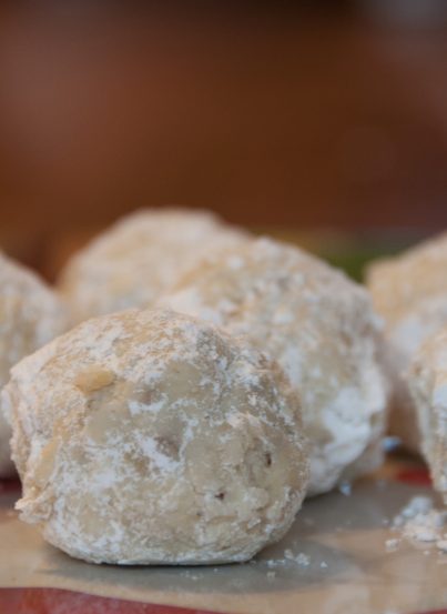 Christmas Walnut Snow Ball Cookies