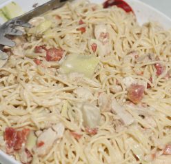Pioneer Woman's Spaghetti with Artichokes, Tomato and Chicken recipe that is one of my favorite pasta dishes.