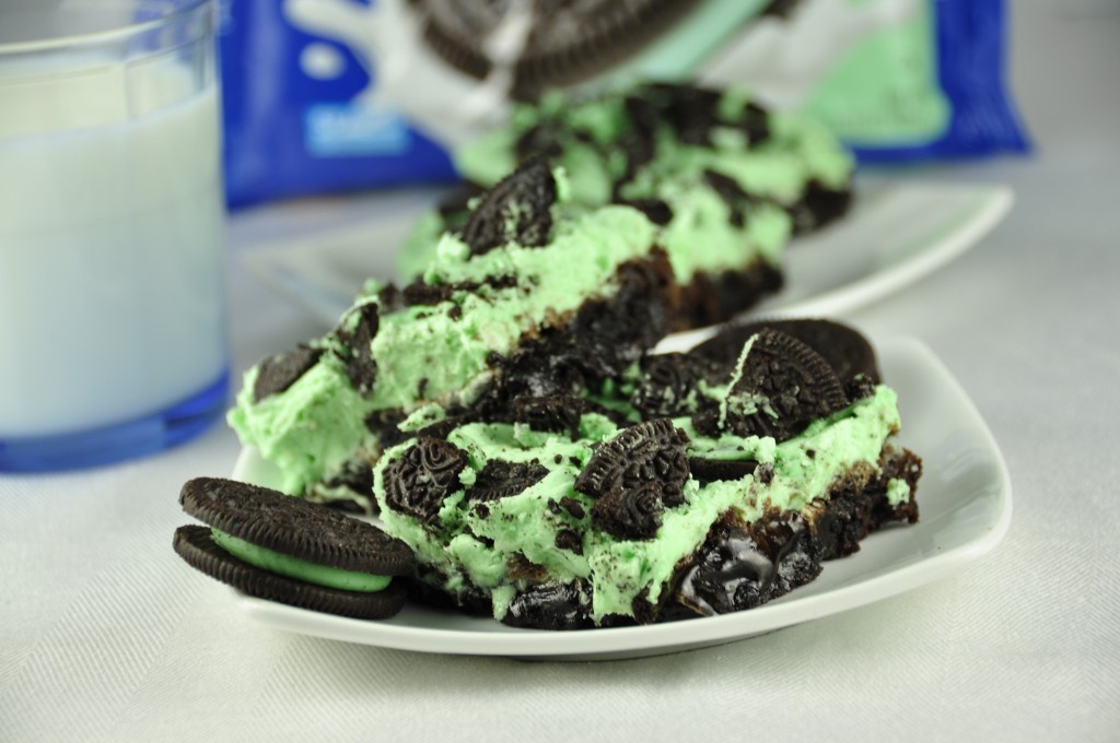 Green Triple Layer Fudge Mint Oreo Brownies Recipe for Saint Patrick's Day www.wishesndishes.com