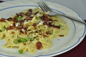 Classic, Authentic Italian Creamy Pasta and Bacon Carbonara recipe is creamy, cheesy, and tastes like it's straight out of a restaurant!