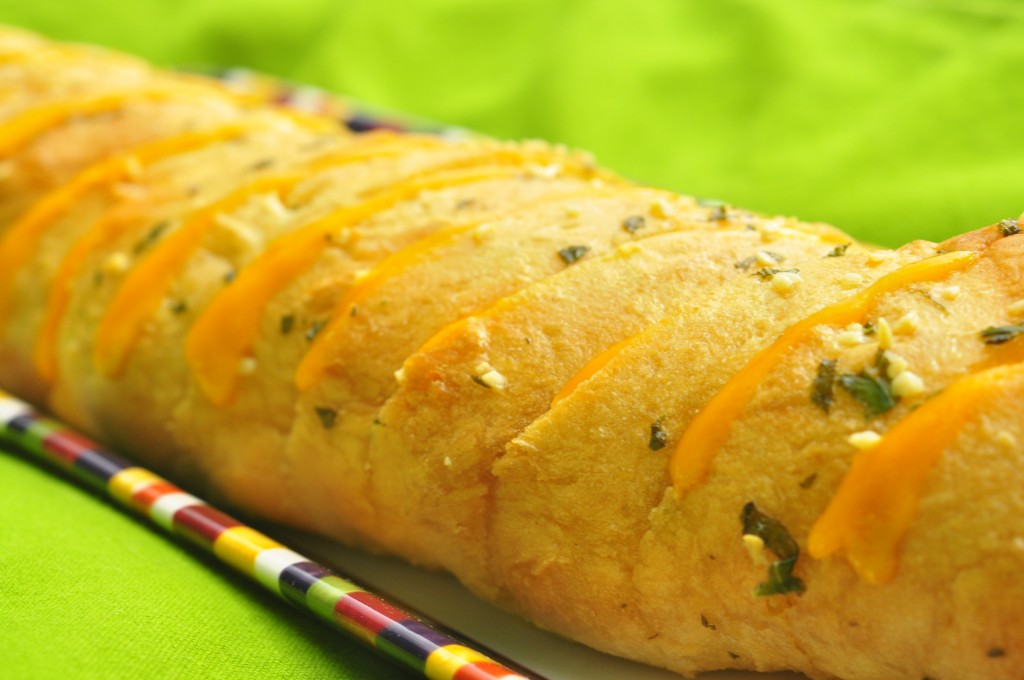 Hasselback Garlic Cheesy Bread