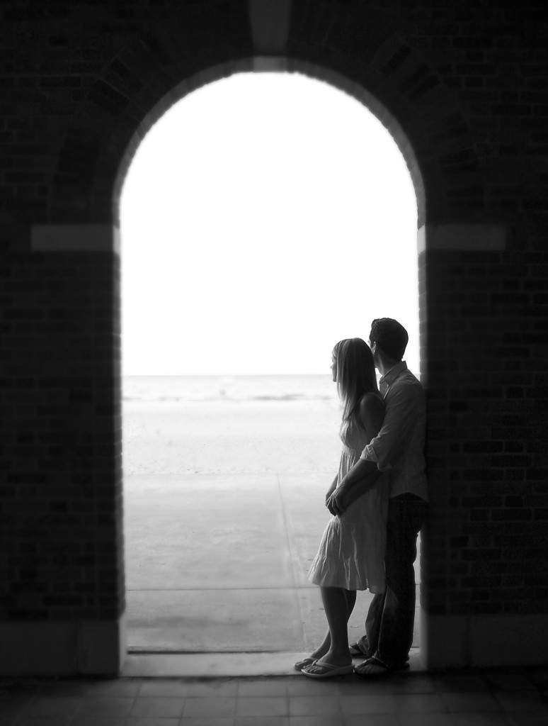 Engagement Pictures are Charlotte Beach, New York
