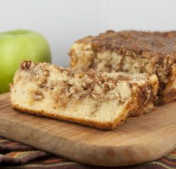 Cinnamon Apple Pie Bread Recipe. Apple Pie in a loaf form. Perfect for fall.