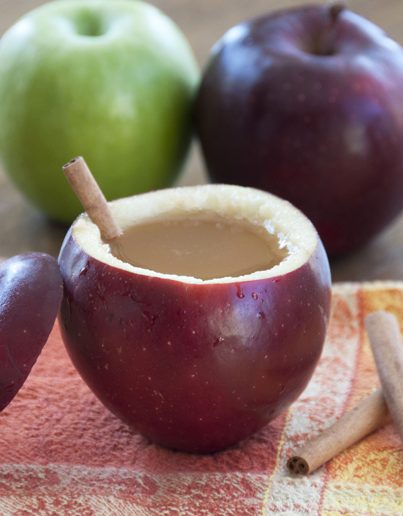 Crock Pot Spiced Hot Apple Cider Recipe. Great for a party, Thanksgiving, Potluck or Christmas!