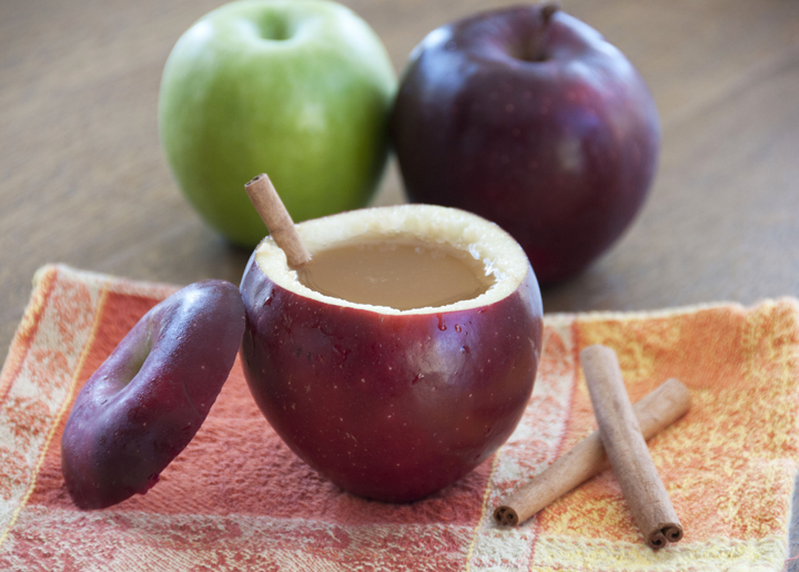 Crock Pot Spiced Hot Apple Cider Recipe.  Great for a party, Thanksgiving, Potluck or Christmas!