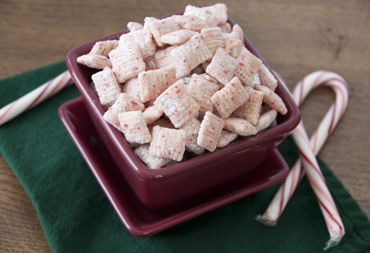 Candy Cane Puppy Chow Recipe (also known as muddy buddies or Trash).  Great Christmas idea!