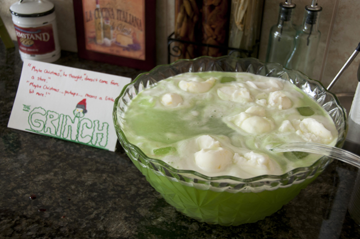 Christmas Drink Recipe: Grinch Punch