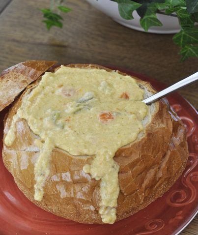 Panera Bread Broccoli Cheddar Soup Recipe in Bread Bowl. Copy cat recipe.