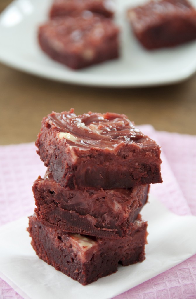 Red-Velvet-Cheesecake-Swirl-Brownie-Recipe. Perfect dessert for Valentine's Day or Christmas.