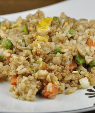 Chinese Fried Rice with Chicken. Great Asian dish and better than takeout! www.wishesndishes.com