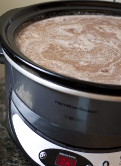 Creamy Crock Pot Hot Chocolate Recipe (Slow Cooker). For parties, holidays, pot lucks, cold winter days.