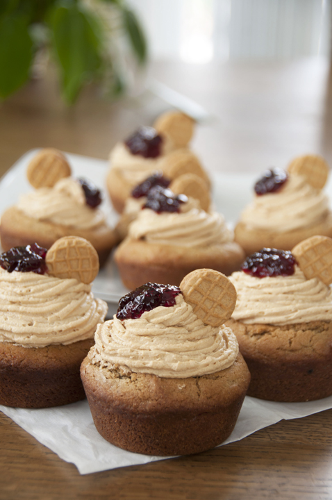 Peanut Butter and Nutella Thumbprint Cookies - bell' alimento