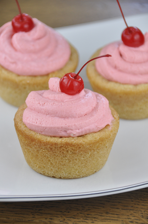 https://wishesndishes.com/images/2014/06/Cherry-Mousse-Sugar-Cookie-Cups-recipe-2.jpg