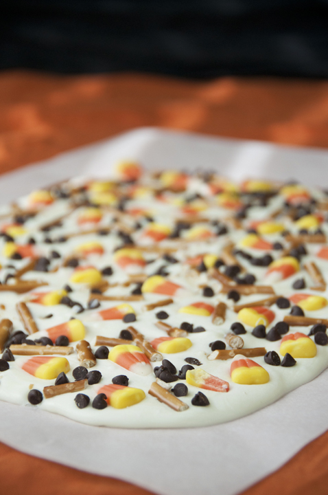 White Chocolate Candy Corn M&M's Halloween Candy: 8-Ounce Bag