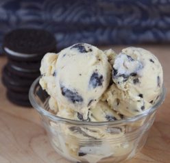 Creamy, rich homemade vanilla ice cream with chunks of Oreo cookies throughout. Perfect dessert for any time of the year. If you love Oreo ice cream, try this!