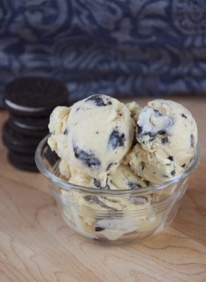 Creamy, rich homemade vanilla ice cream with chunks of Oreo cookies throughout. Perfect dessert for any time of the year. If you love Oreo ice cream, try this!