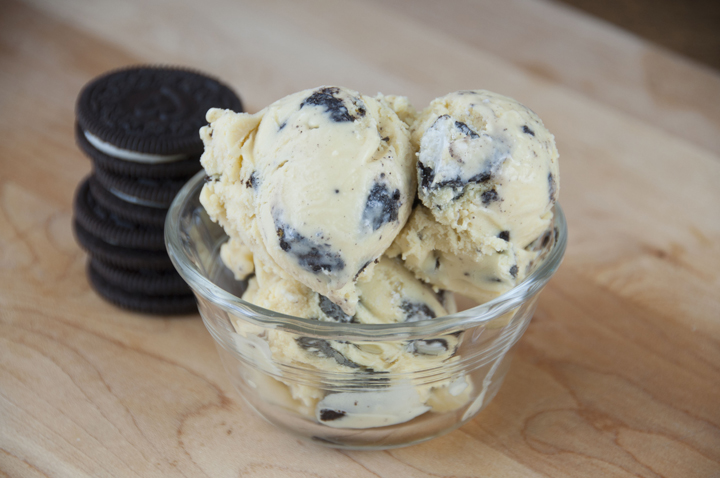 Cookies-And-Cream-Oreo-Ice-Cream (2)