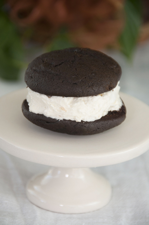 Soft chocolate cake sandwiched with a sweet orange marmalade marshmallow cream filling for an easy sandwich cookie.