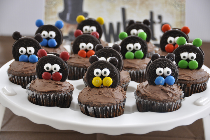 Groundhog Day Cupcakes - Craft Create Cook