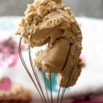 Peanut Butter Buttercream Frosting that is sturdy, fast, easy to whip up and perfect for any cakes, cupcakes, or to spread on cookies.