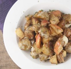 This is a wonderful Potato, Apple and Chicken Sausage bake for anyone who loves a good meat and potatoes meal. A delicious midweek meal with minimal effort but maximum taste!