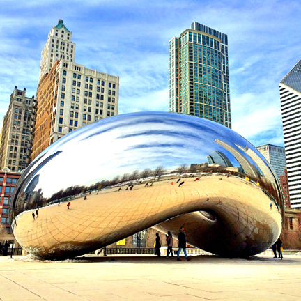 Picture of "the Bean" in Millennium Park, Downtown Chicago.