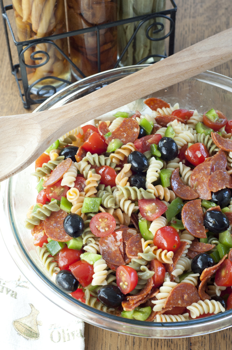 Classic Italian Pasta Salad {Wishes & Dishes} - 19+ of the BEST Summer Potluck Recipes Roundup