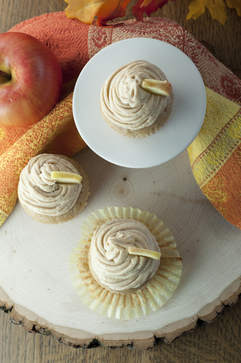 Apple Cider Cupcakes & Brown Sugar Cinnamon Buttercream