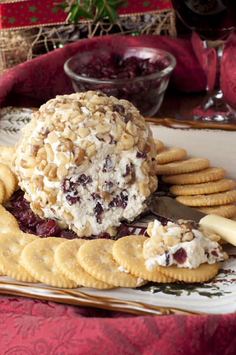 Cranberry Walnut Cheeseball {Wishes & Dishes}