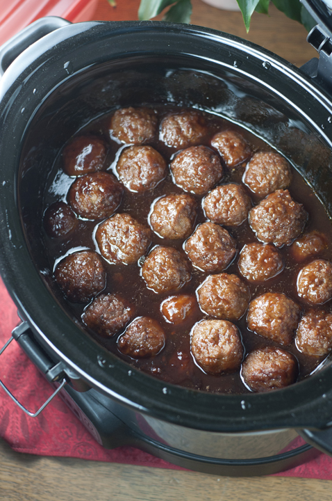 Slow Cooker Grape Jelly Meatballs - Slow Cooker Gourmet