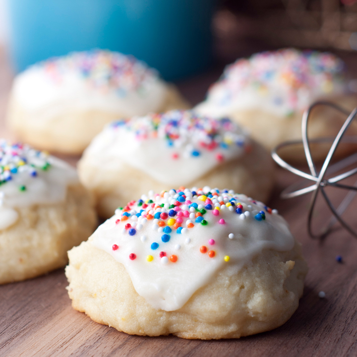 The best recipe for Italian Ricotta Cookies that are cake-like, sweet, will be great for a Christmas cookie exchange!