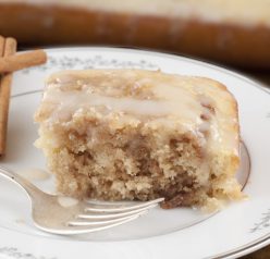 This made from scratch Cinnamon Roll Cake recipe is the taste of cinnamon buns in a fraction of the time! This cake is absolutely delicious.
