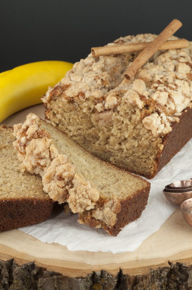 Cinnamon Crumb Banana Bread | Wishes and Dishes