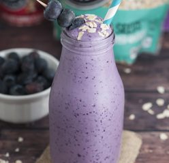 This creamy, healthy Blueberry Muffin Smoothie recipe has the delicious tastes of blueberry and oatmeal all in one healthy, wholesome breakfast smoothie!