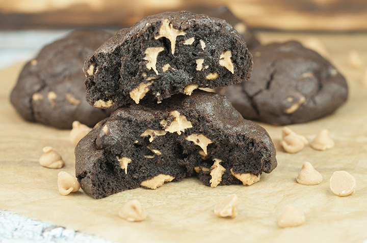 Copy-Cat Bakery-Style Dark Chocolate Peanut Butter Chip Cookies. This recipe is a fabulous copy-cat version of my favorite giant cookies from Levain bakery in NYC and just as good!