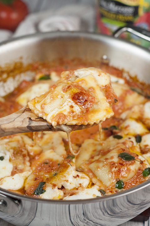 This easy Ravioli al Pomodoro recipe is an easy Italian one skillet meal made with San Marzano tomatoes, fresh mozzarella cheese, and absolutely packed with flavor!