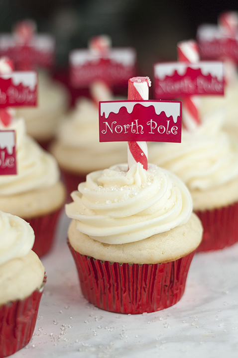 Snowy North Pole Cupcakes are the cutest Christmas holiday dessert recipe when you need a fun, creative holiday treat! This is great for kids who want to help bake!