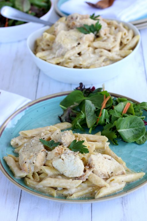 Crock Pot Chicken Alfredo Wishes and Dishes