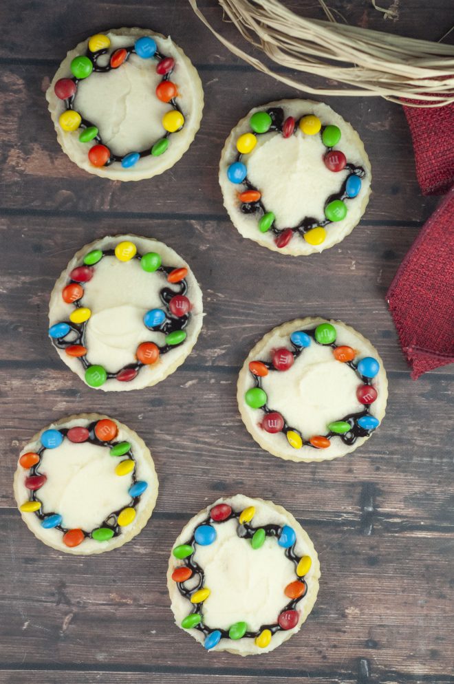 Christmas Light Bulb Cookies | Wishes and Dishes